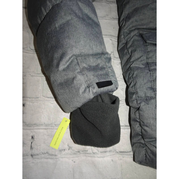 All In Motion Boys Girls Short Puffer Jacket Large 12/14 Gray Extendable… - Picture 7 of 12